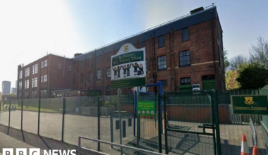 Collyhurst teacher pestered four colleagues with sex messages