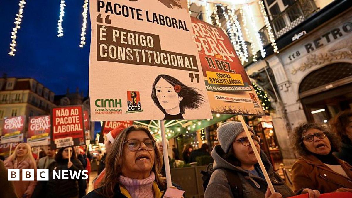 Women march in Lisbon against the government's labour package