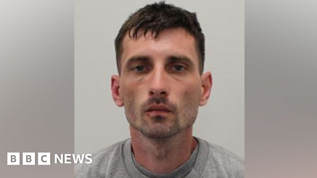 Man who stabbed girl in London's Leicester Square detained