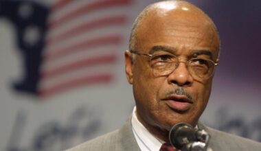 Rod Paige, former education secretary and architect of No Child Left Behind policy, dies at 92