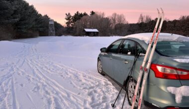 Winter storm could become "bomb cyclone" over Great Lakes and Northeast. Maps show latest forecast.