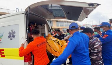 Indonesian rescuers find body during search for missing Spanish soccer coach and 3 children