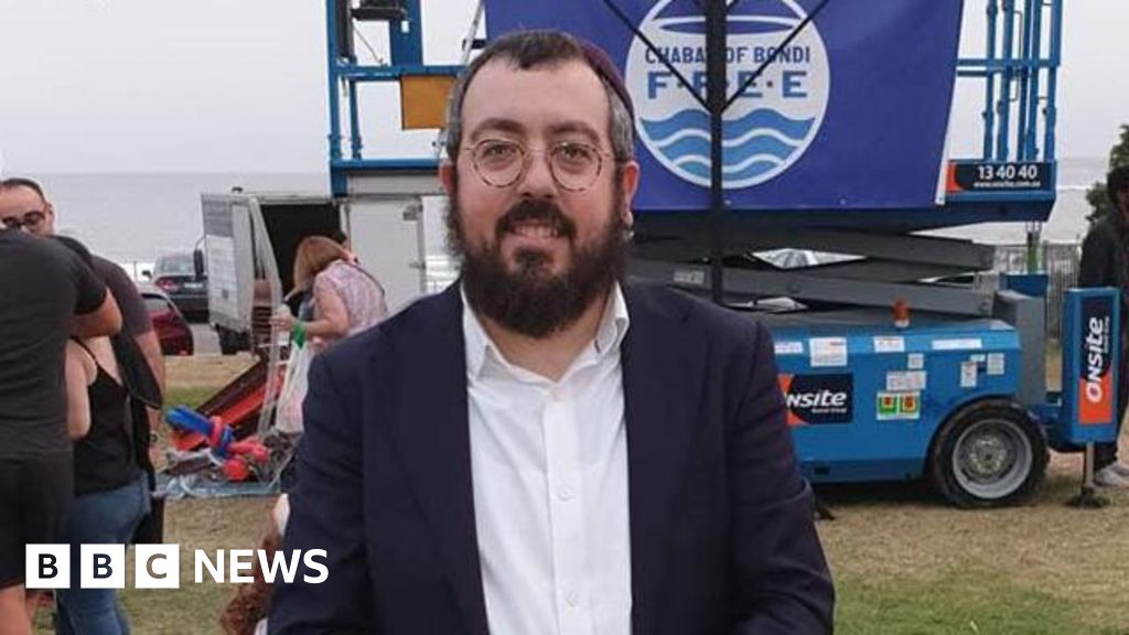 Manchester Rabbi's cousin killed in Bondi Beach terror attack