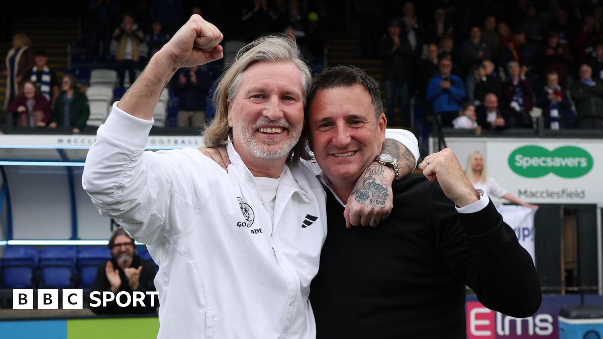 Robbie Savage and Robert Smethurst