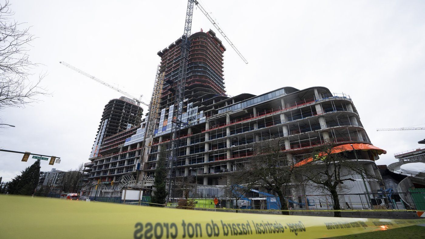 Construction company fined $1.2M for crane incidents in Victoria, Vancouver