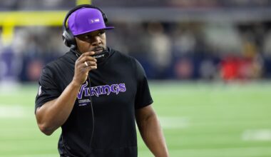 2025 Vikings Dialogue with Brian Flores in a ‘Really Positive Place’