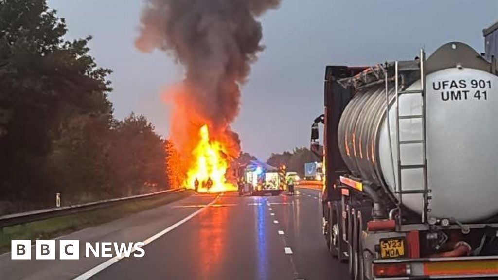 'Rise in EV battery fires' and 'blaze destroys family's home'