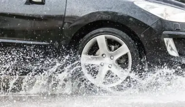Warning issued over flooded road in Ramelton