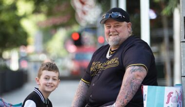Father-son duo's tradition brings joy to homeless