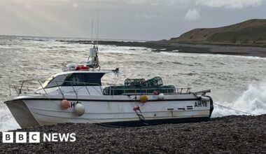 Police continue missing person search after boat found on shore