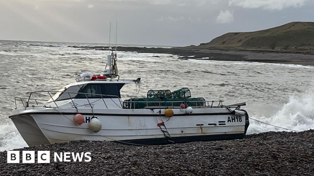 Police continue missing person search after boat found on shore