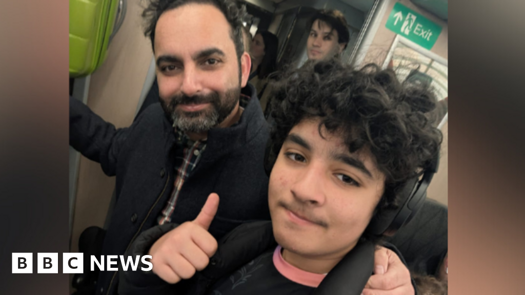 Smaller GWR replacement trains 'causing overcrowding'