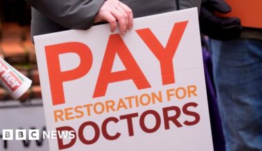 UK doctors return to work after five-day walkout