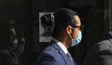 Victorian teacher Richard Ho jailed for less than a year for grooming 13-year-old students