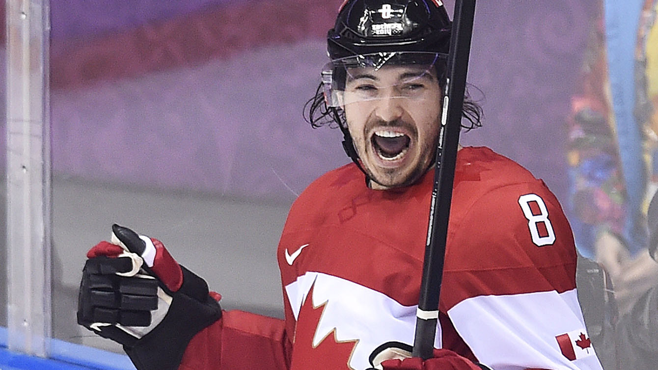 Drew Doughty celebrating