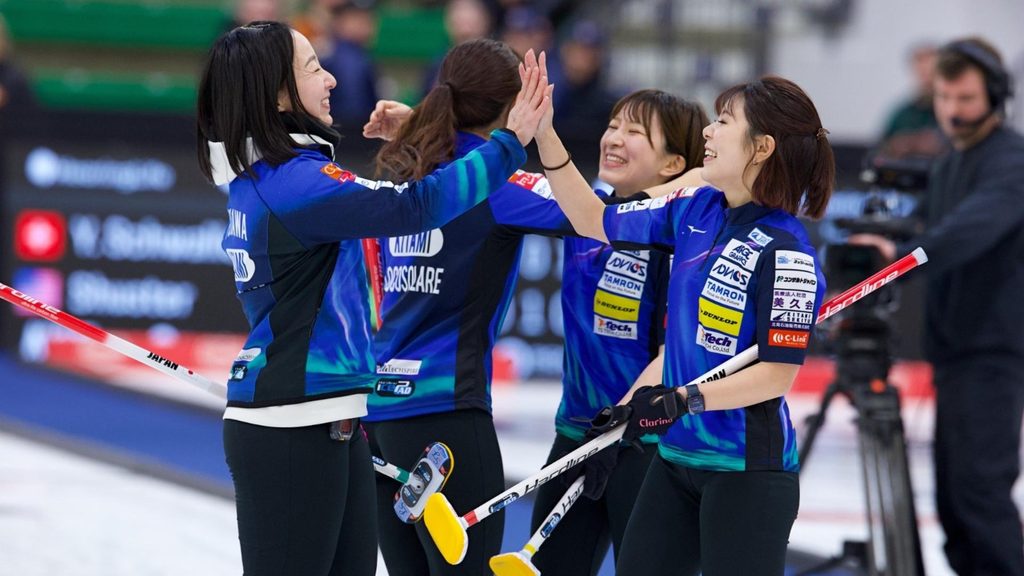 Fujisawa, Tirinzoni to face in HearingLife Canadian Open women's final