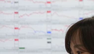 Asian shares are mixed, while gold and silver hit record highs :: WRAL.com