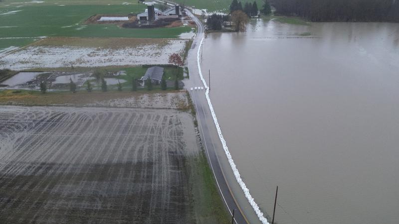 Floodwaters from Nooksack River heading north to Sumas Prairie | Fraser Valley Today