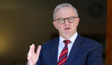 Israeli president Isaac Herzog invited to visit Australia after Bondi shooting