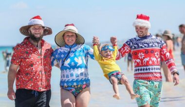 Perth Christmas weather: West Aussies head to the beach for celebrations in sweltering heatwave