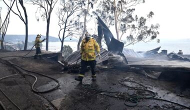 what’s behind the intense, sudden fires burning across New South Wales and Tasmania