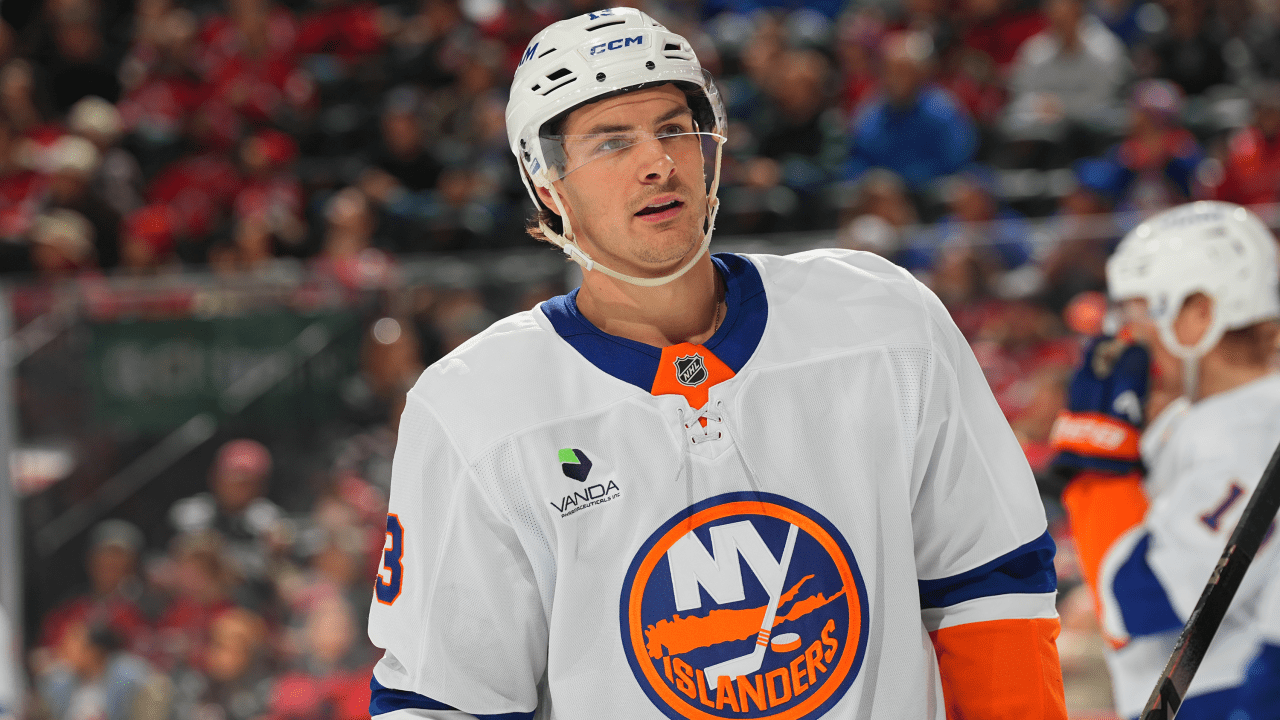 Barzal fined maximum for slashing in Islanders game