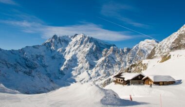 Italy cable car accident leaves 4 hurt, 100 stranded on mountaintop for hours