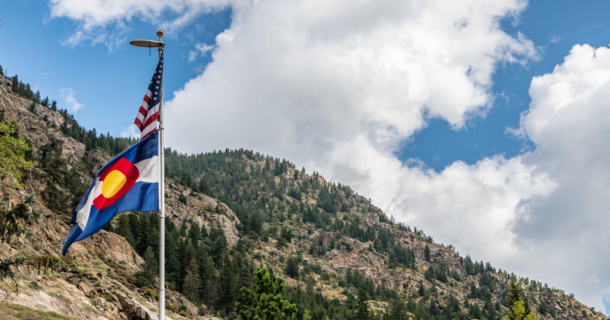 Some Colorado school districts modifying Wednesday schedules ahead of strong winds, planned power shutoff