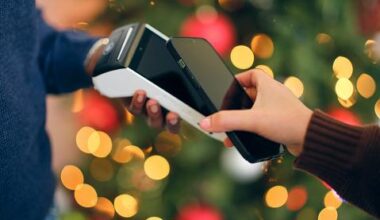 Christmas Eve busiest shopping day