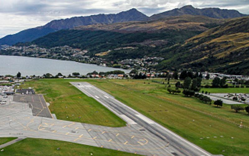 Fire guts Frankton golf building