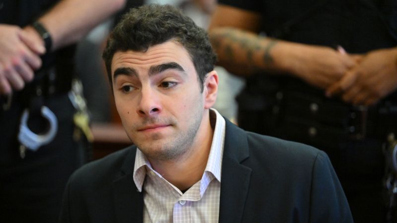 Body camera footage played in multi-day hearing reveals new details about Luigi Mangione’s McDonald’s arrest