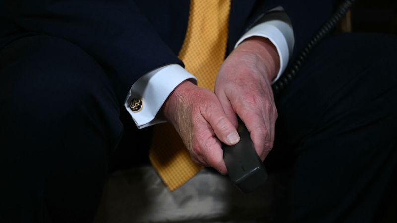 Bruising on Trump’s left hand sparks renewed questions about his health