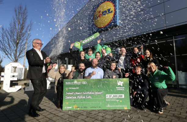Cavan family syndicate collect 'surreal' €17 million EuroMillions jackpot - The Journal