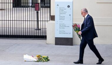 Australian Prime Minister Anthony Albanese lays flowers at the Bondi Pavilion in Sydney