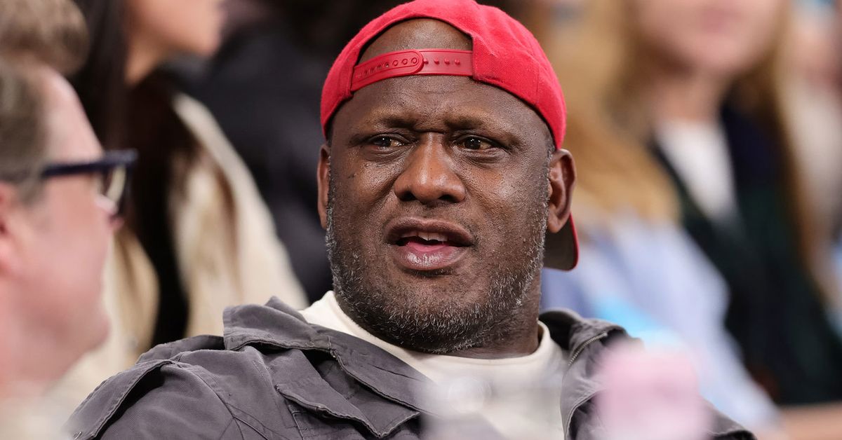 Night in custody for NRL legend over bizarre street act