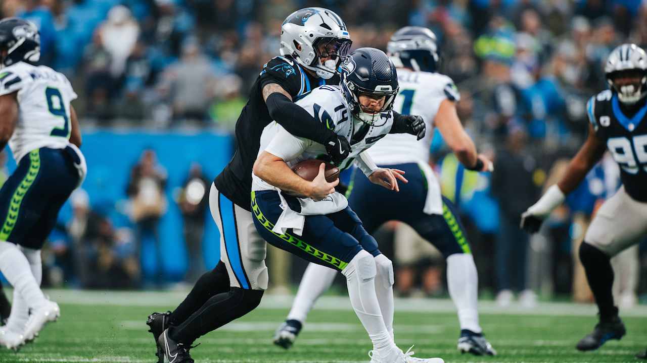 Panthers fall to Seahawks, playoffs on the line next week