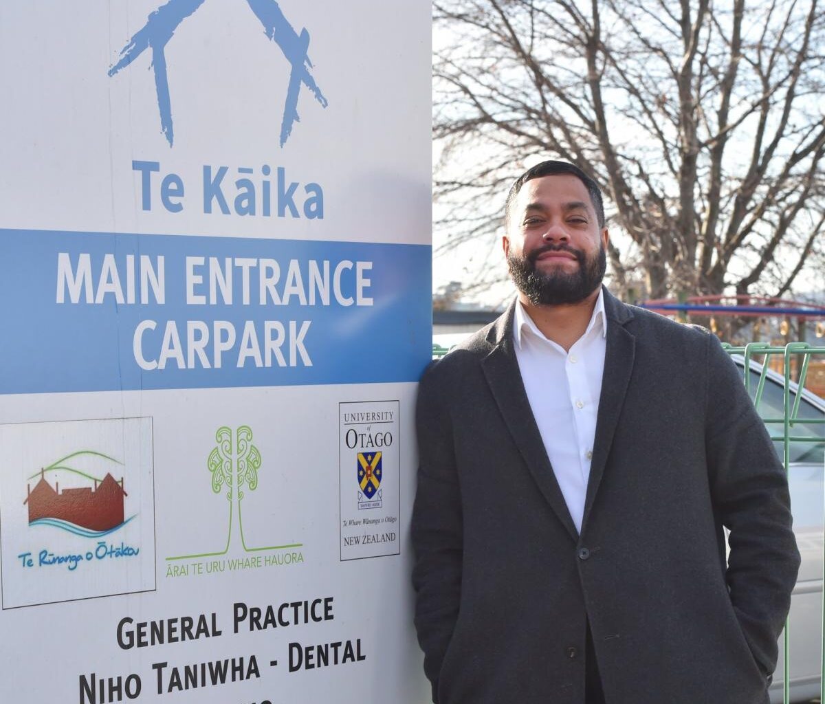 Trouble in the village: Star service takes unhealthy turn