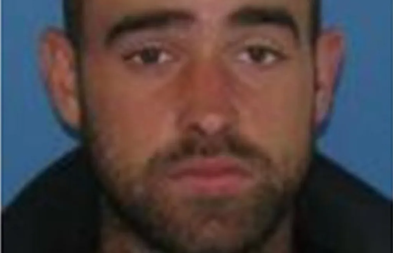 Police look for second man following double homicide