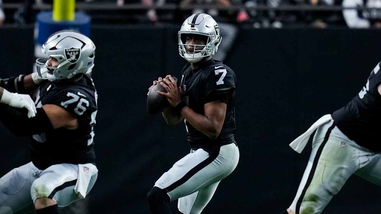 Pete Carroll provides postgame injury updates on Geno Smith and Adam Butler