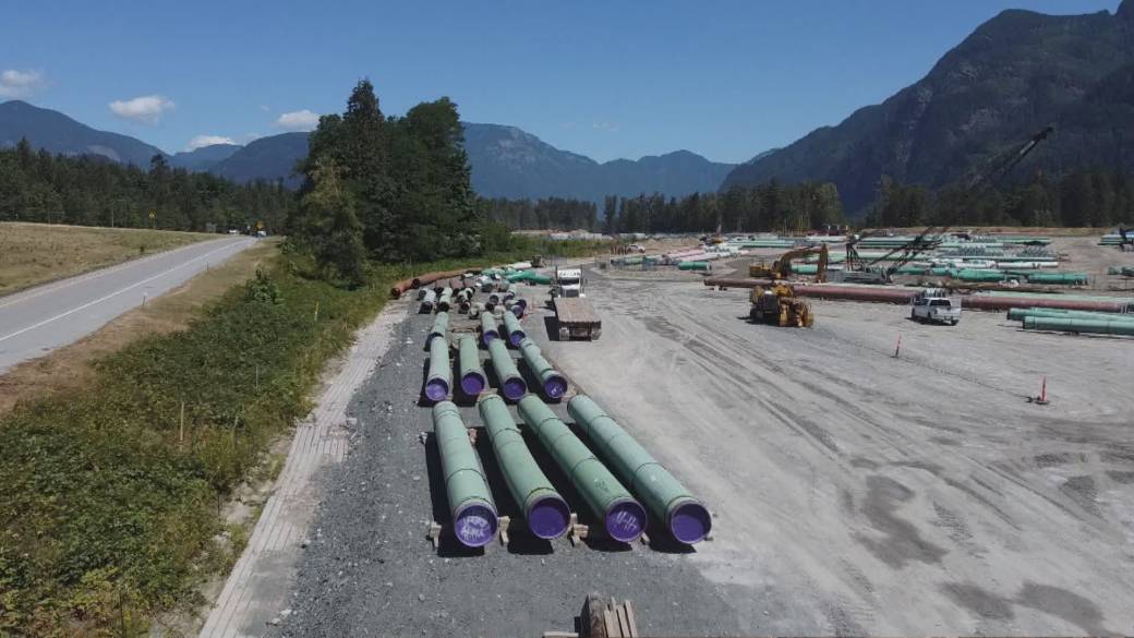 Click to play video: 'Majority of Canadians support building new oil pipeline through northern BC: Ipsos'