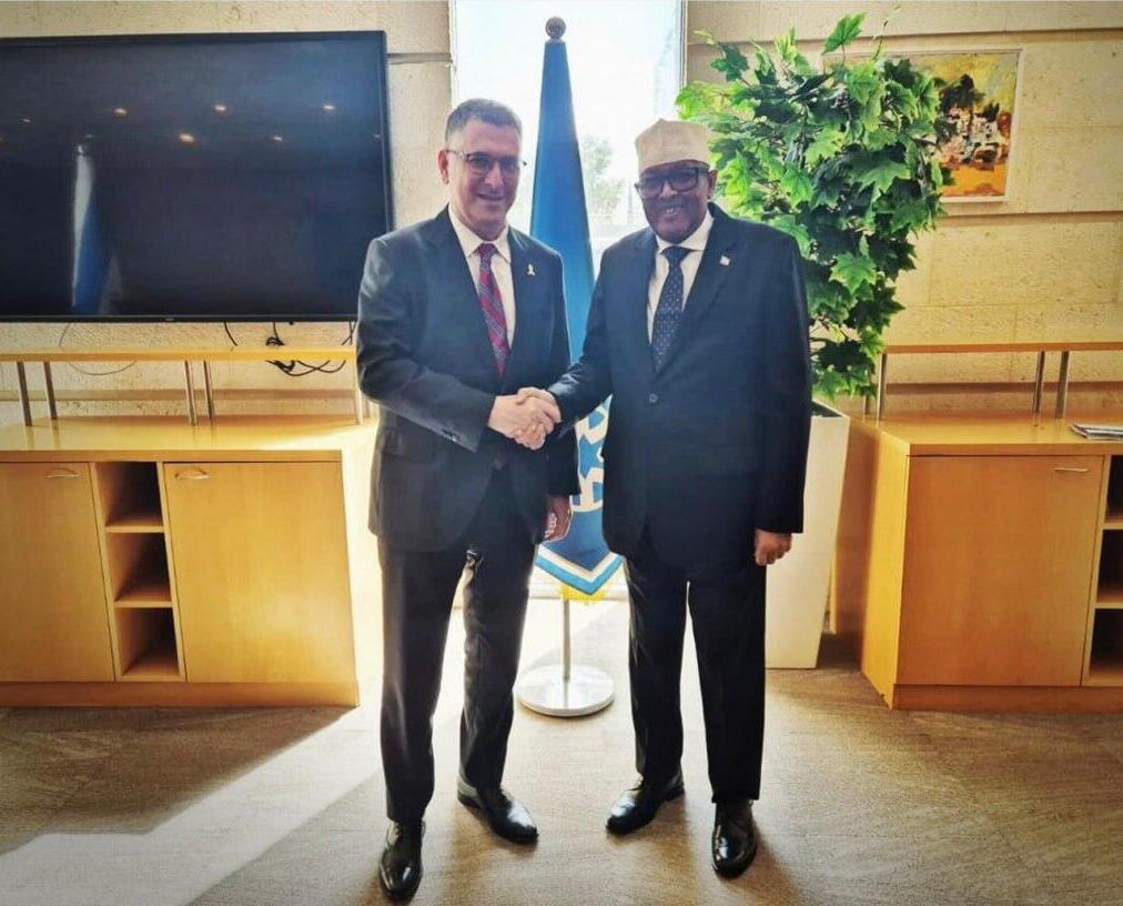 נשיא סומלילנד אבדירחמן מוחמד עבדילאהי ביקר בישראל ונפגש עם  שר החוץ גדעון סער