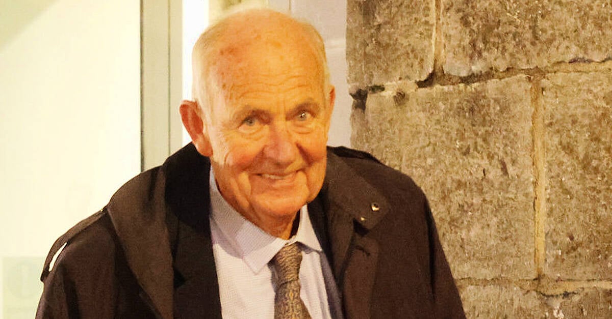 Retired Garda Superintendent 'looked after' 100s of summonses, court told