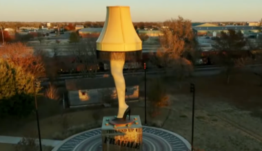 Giant leg lamp lights up small Oklahoma town, turning a Christmas classic into a year-round attraction