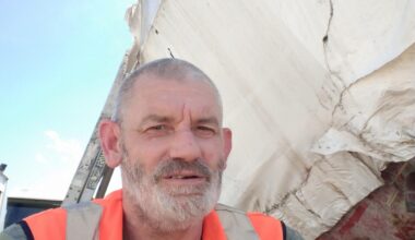 Man who tried to save stranger in canal rejects ‘hero’ label