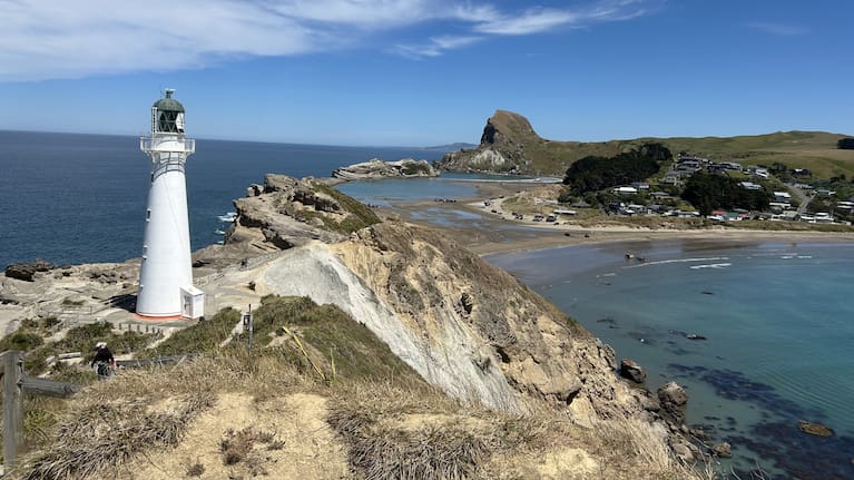 The Castlepoint Hotel - the Whakataki, is allowed to sell alcohol pending the outcome of its appeal.