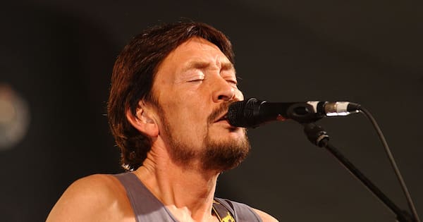 Driving Home for Christmas singer Chris Rea dies age 74