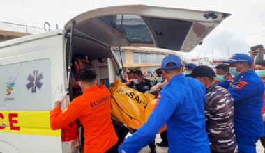 Indonesian rescuers find body linked to missing Spanish soccer coach