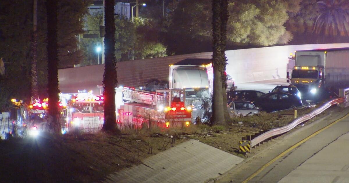 1 dead, 10 injured in multi-car crash on 5 Freeway in Boyle Heights