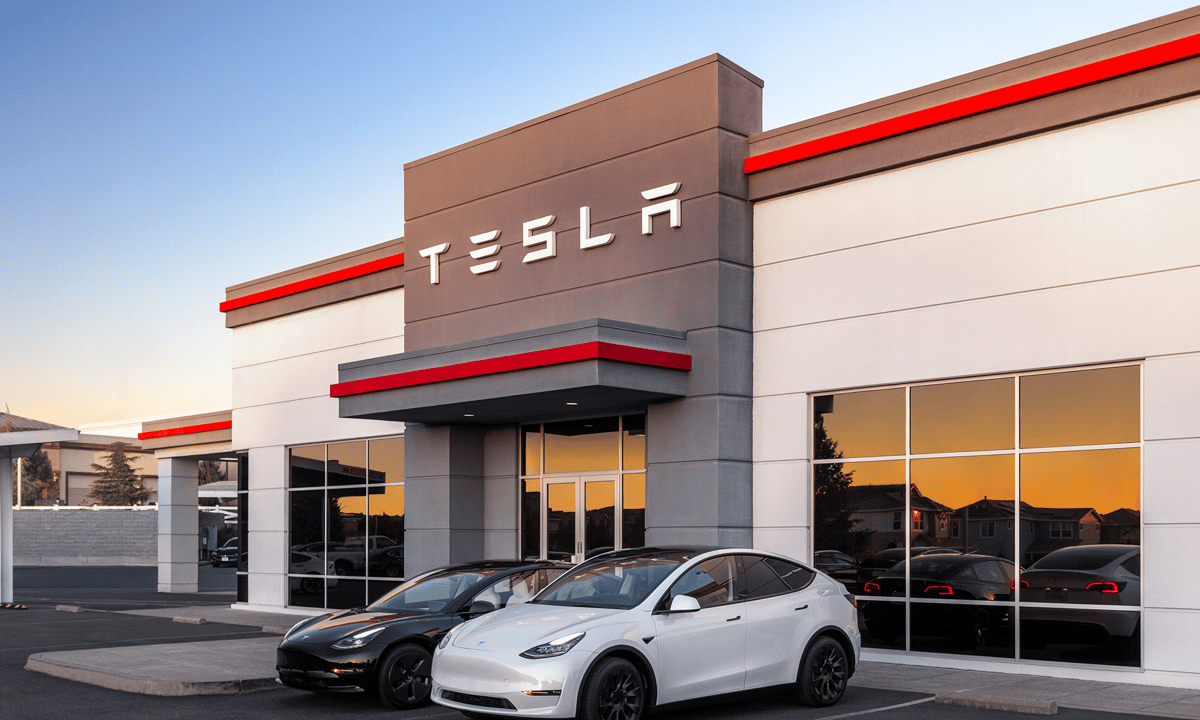 Why Tesla Stock Sank 4.6% Today
