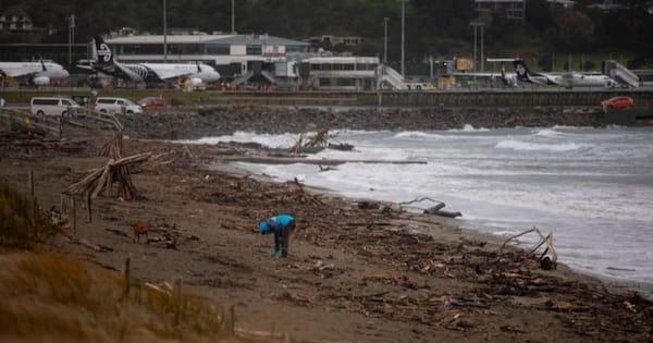 Water pollution warnings for Wellington, Lower Hutt